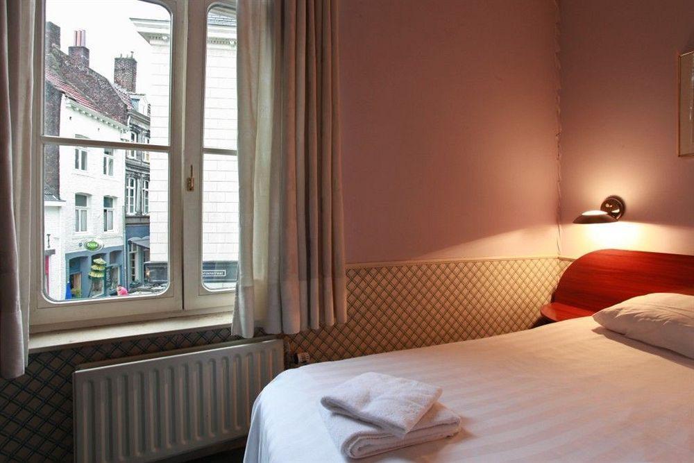 Le Virage Bistro En Hotel Maastricht Ngoại thất bức ảnh